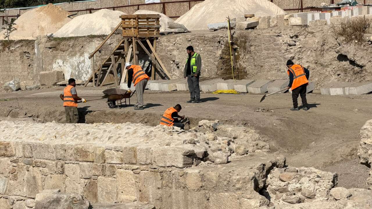Konya'da tarihin kapısı aralandı! 25 metrelik dev yapı gün yüzüne çıktı 7